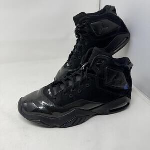 Men's Jordan Retro Basketball Sneakers Black Size 9.5  *Read description